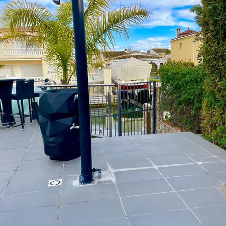 Medes 15 - Magnifica Con Piscina Privada Y A Vakantiehuis